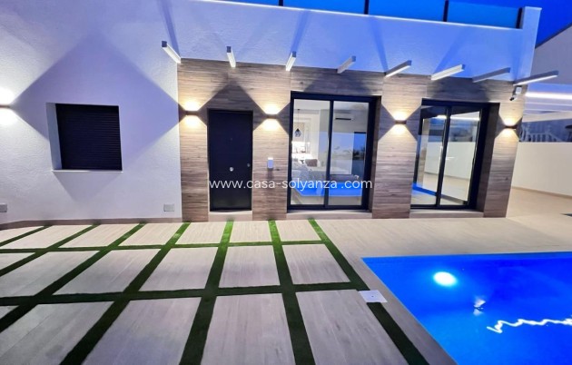 Resale - Villa - Orihuela Costa - Villamartín