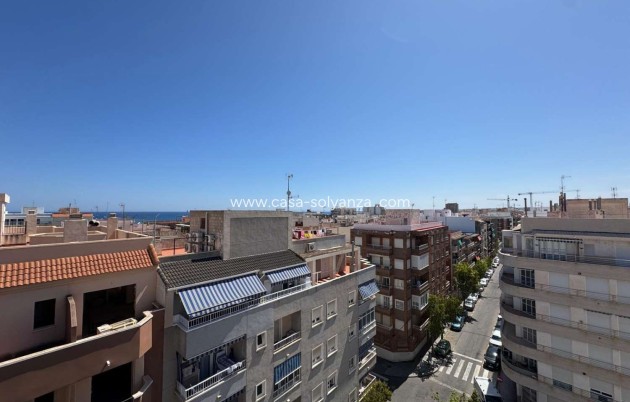 Resale - Apartment / flat - Torrevieja - Costa Blanca