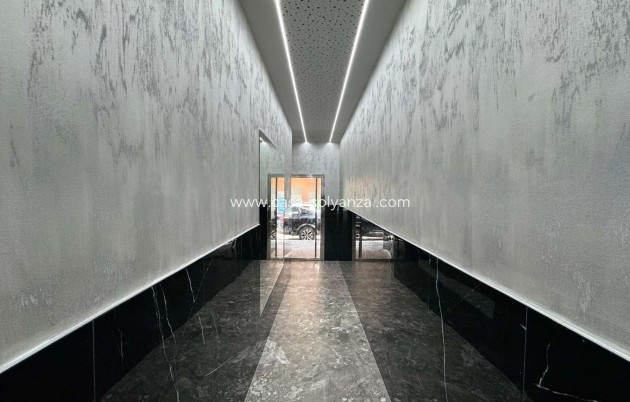 Resale - Apartment / flat - Torrevieja - Costa Blanca
