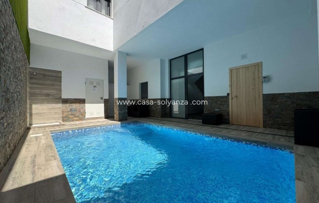 Resale - Apartment / flat - Torrevieja - Costa Blanca