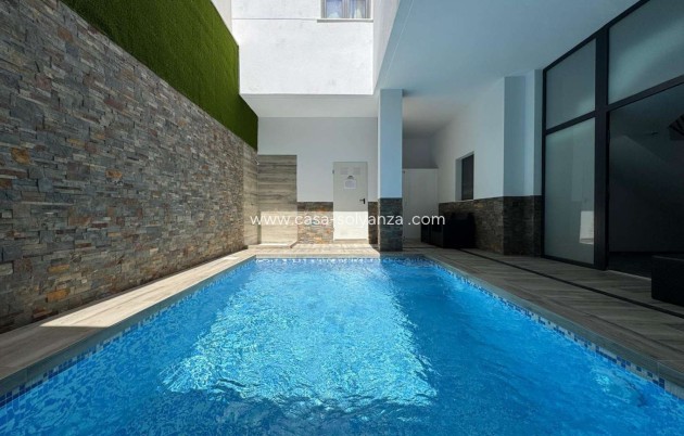 Resale - Apartment / flat - Torrevieja - Costa Blanca