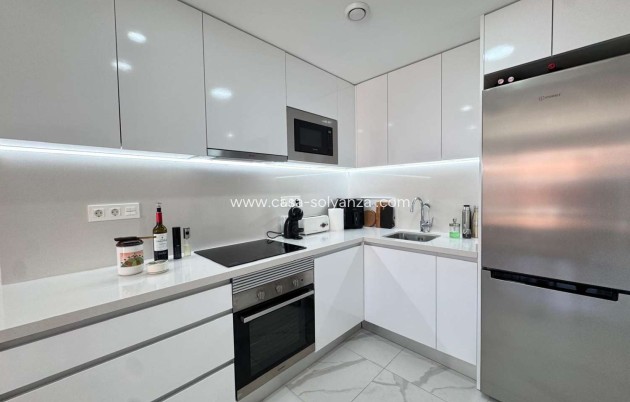 Resale - Apartment / flat - Torrevieja - Costa Blanca