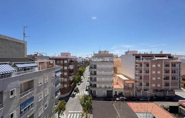 Resale - Apartment / flat - Torrevieja - Costa Blanca