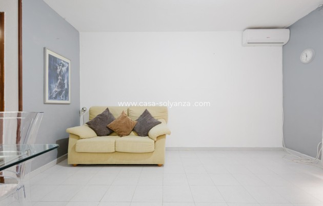 Resale - Apartment / flat - Torrevieja - Playa de La Acequion