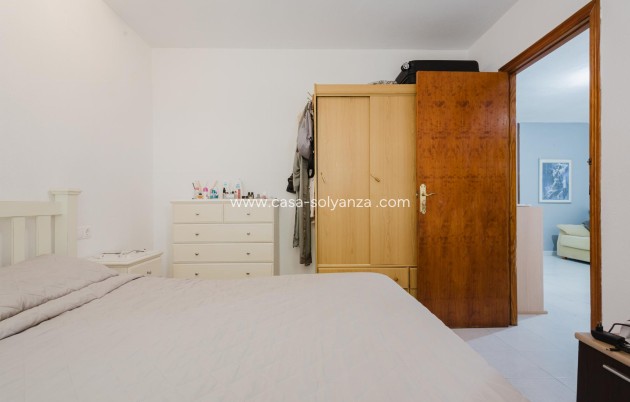 Resale - Apartment / flat - Torrevieja - Playa de La Acequion