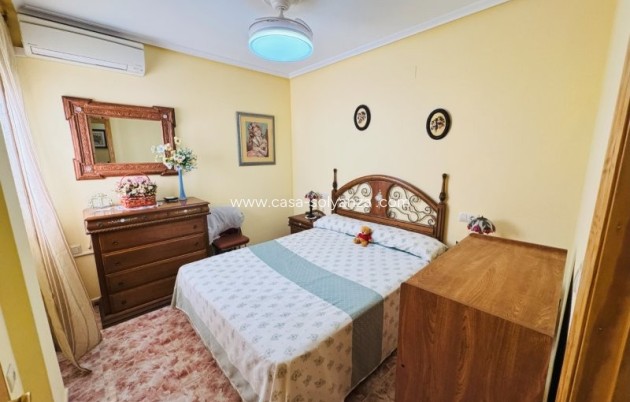 Resale - Apartment / flat - La Mata - Costa Blanca