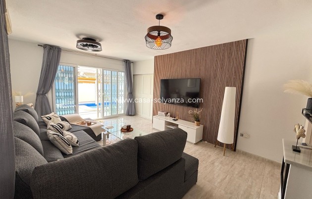 Resale - Villa - Villamartin - Costa Blanca