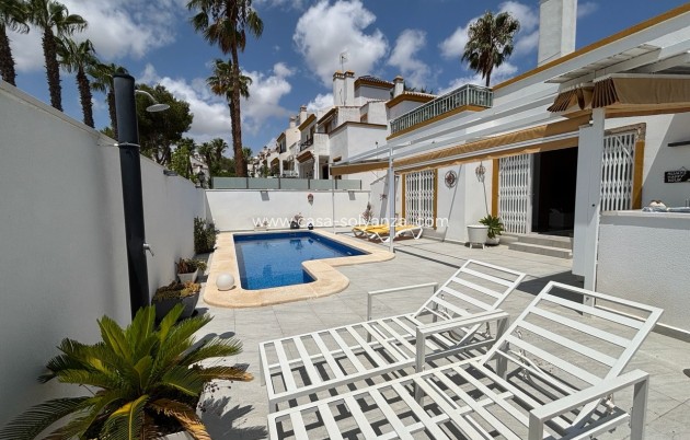 Resale - Villa - Villamartin - Costa Blanca