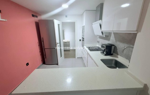 Resale - Apartment / flat - Torrevieja - Center