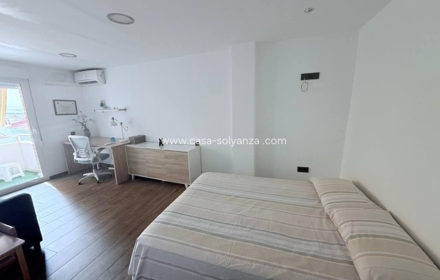 Resale - Apartment / flat - Torrevieja - Center