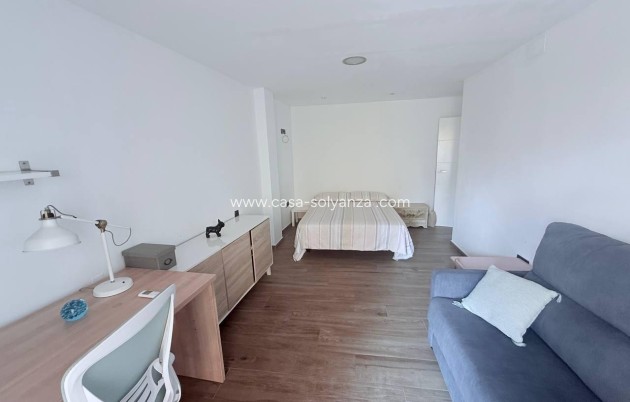 Resale - Apartment / flat - Torrevieja - Center