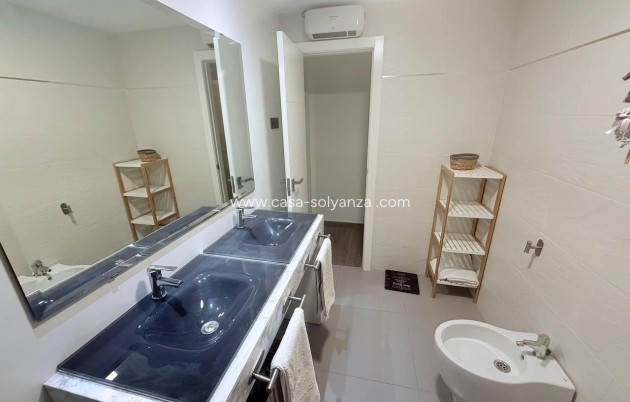 Resale - Apartment / flat - Torrevieja - Center