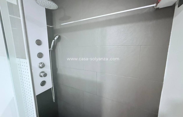 Resale - Apartment / flat - Torrevieja - Center