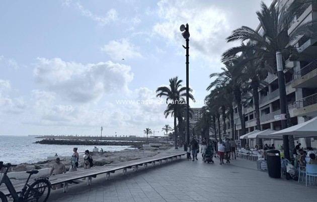 Resale - Apartment / flat - Torrevieja - Center