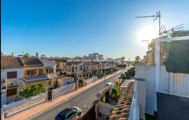 Resale - Villa - Torrevieja - Aguas nuevas
