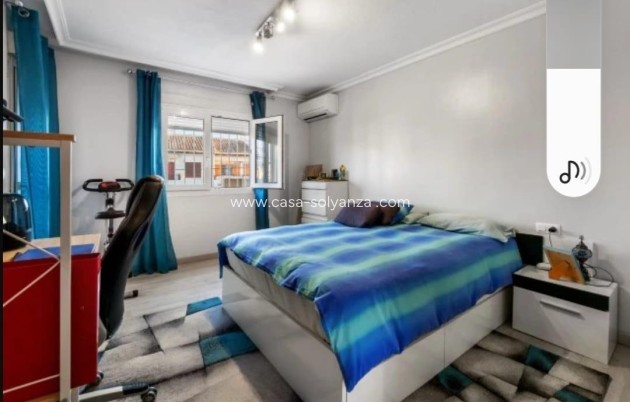 Resale - Villa - Torrevieja - Aguas nuevas
