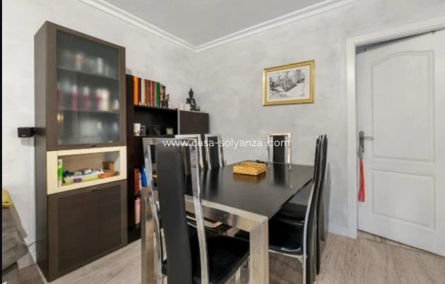 Resale - Villa - Torrevieja - Aguas nuevas