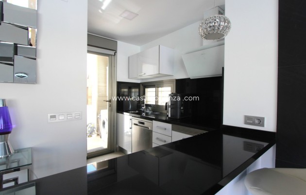 Resale - Villa - Villamartin - El Galan