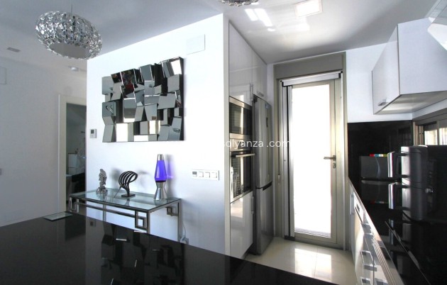 Resale - Villa - Villamartin - El Galan