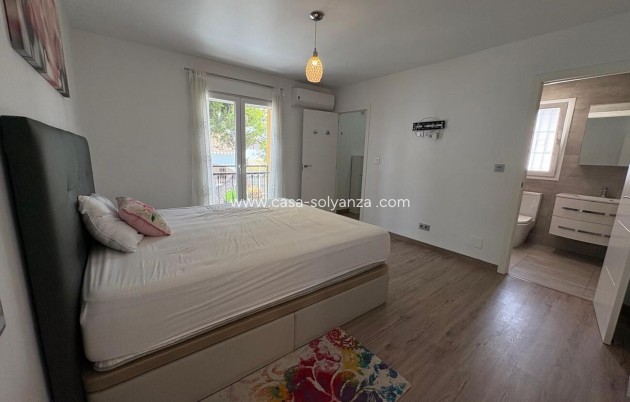 Resale - Villa - Villamartin - Los Dolses