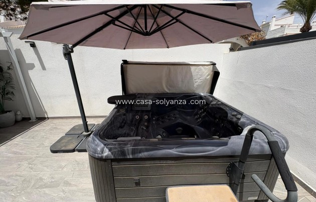 Resale - Villa - Villamartin - Los Dolses