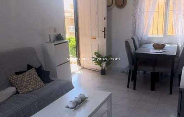 Resale - Apartment / flat - Torrevieja - Auguas Neuvas