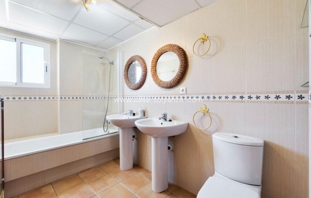 Resale - Apartment / flat - Orihuela Costa - Campoamor