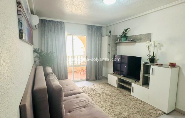 Resale - Apartment / flat - Torrevieja - Center