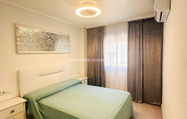 Resale - Apartment / flat - Torrevieja - Center