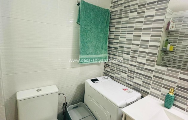 Resale - Apartment / flat - Torrevieja - Center