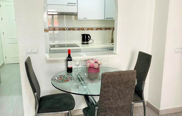 Resale - Apartment / flat - Torrevieja - Center