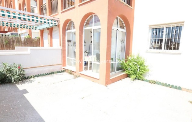 Resale - Apartment / flat - Torrevieja - Costa Blanca