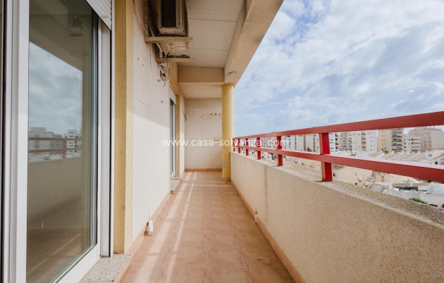 Resale - Apartment / flat - Torrevieja - Center