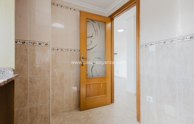 Resale - Apartment / flat - Torrevieja - Center