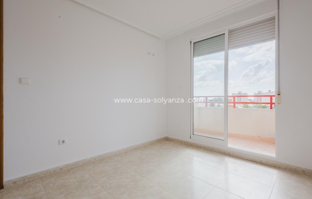 Resale - Apartment / flat - Torrevieja - Center