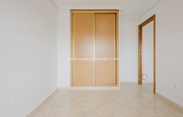 Resale - Apartment / flat - Torrevieja - Center