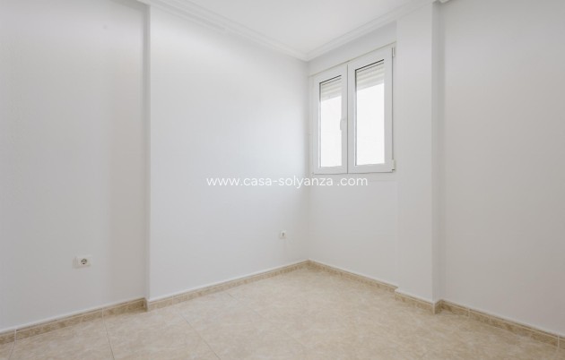 Resale - Apartment / flat - Torrevieja - Center