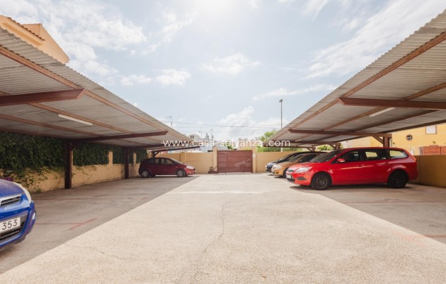 Resale - Apartment / flat - Torrevieja - Center