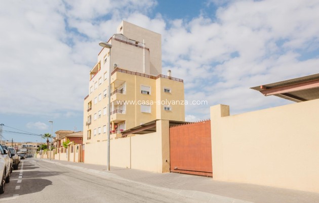 Resale - Apartment / flat - Torrevieja - Center