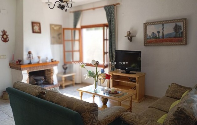 Resale - Villa - Daya Nueva - Costa Blanca