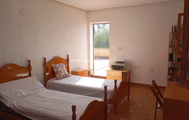 Resale - Villa - Daya Nueva - Costa Blanca