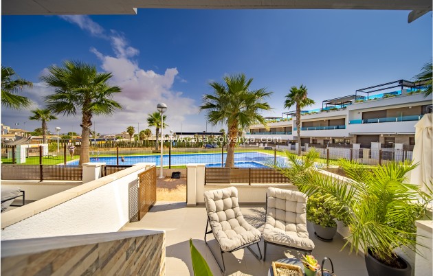 Resale - Villa - Torrevieja - Los Altos