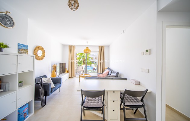 Reventa - Apartamento / piso - Pilar de la Horadada
