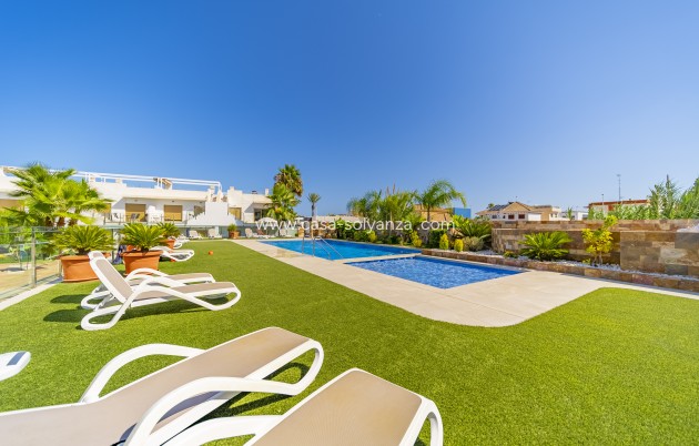 Reventa - Apartamento / piso - Pilar de la Horadada