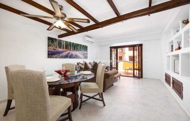 Resale - Apartment / flat - Torrevieja - Los Frutales
