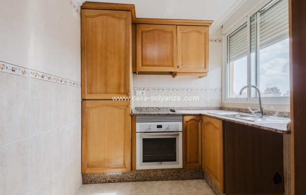 Resale - Apartment / flat - Torrevieja - Costa Blanca