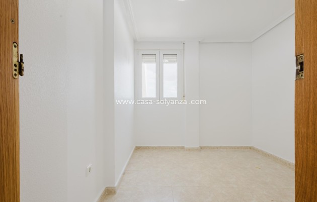 Resale - Apartment / flat - Torrevieja - Costa Blanca