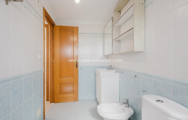 Resale - Apartment / flat - Torrevieja - Costa Blanca