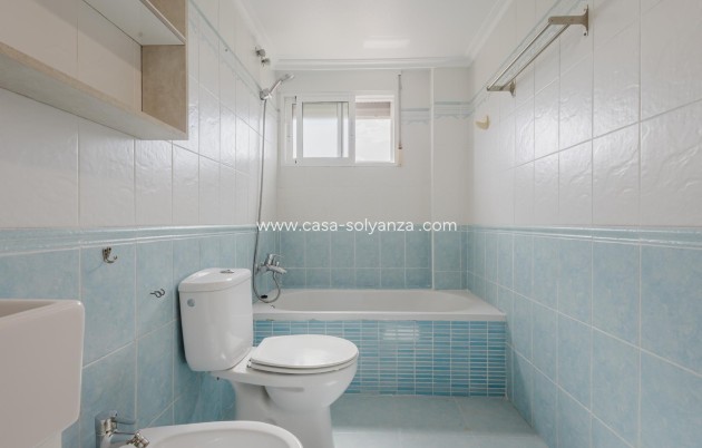 Resale - Apartment / flat - Torrevieja - Costa Blanca