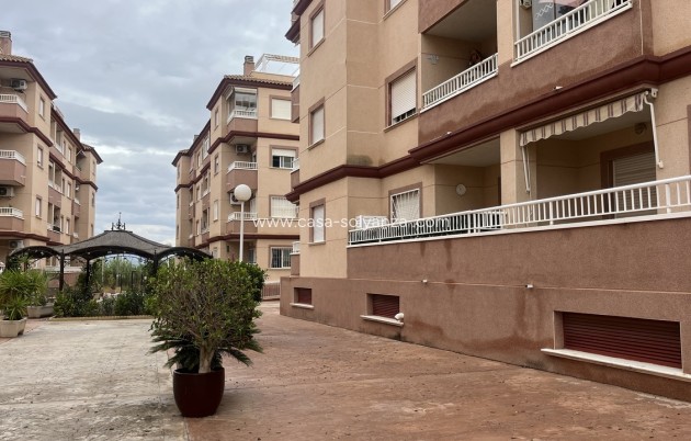 Resale - Apartment / flat - Algorfa